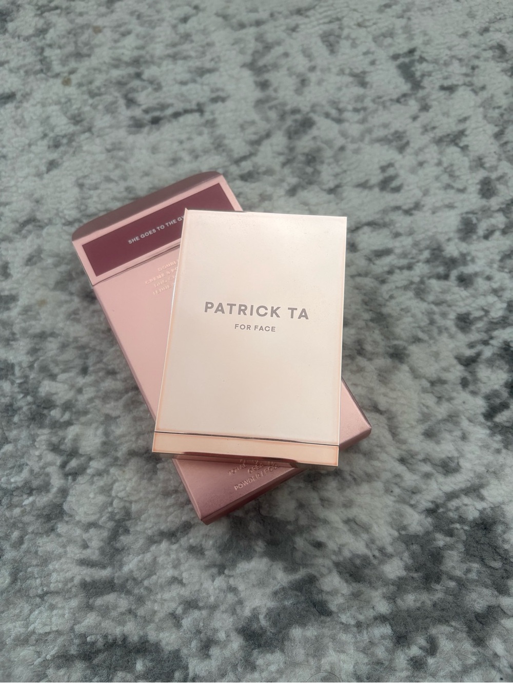Patrick Ta For Face Compact Highlighter - Light Pink with Rose Gold Trim
